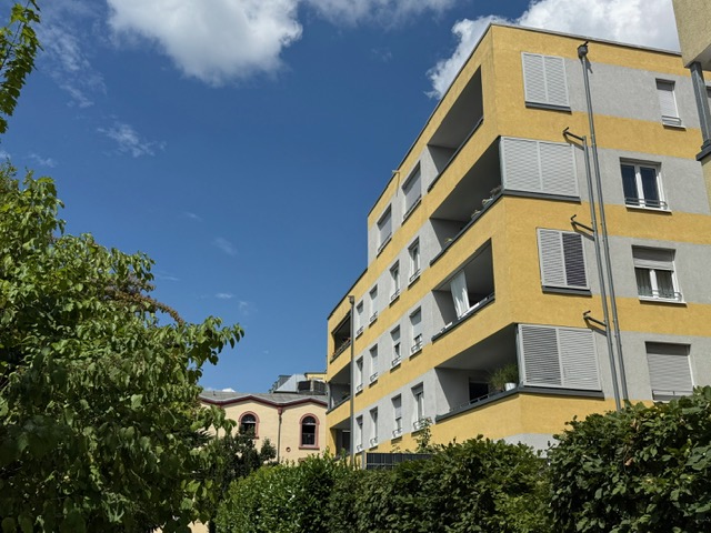 Großzügig, hochwertige 4 Zi.-Wohnung mit Loggia und TG-Stellplatz zu vermieten - Photo 5