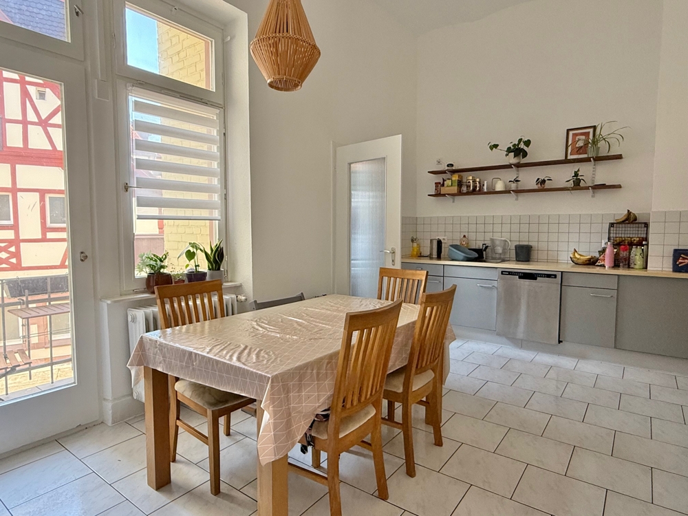 Traumhafte Altbauwohnung in der Karlsruher Oststadt am Karl-Wilhelm-Platz - Foto 2