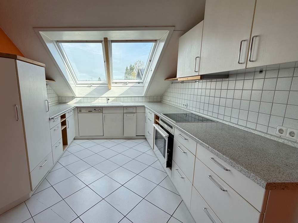 RESERVIERT - Großzügige 4,5-Zimmer-Wohnung mit Balkon in Karlsruhe-Grötzingen - Foto 2