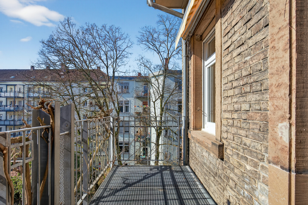 Stilvolle Altbauperle - kernsanierte 4-Zimmer-Wohnung mit Südbalkon - Foto 5