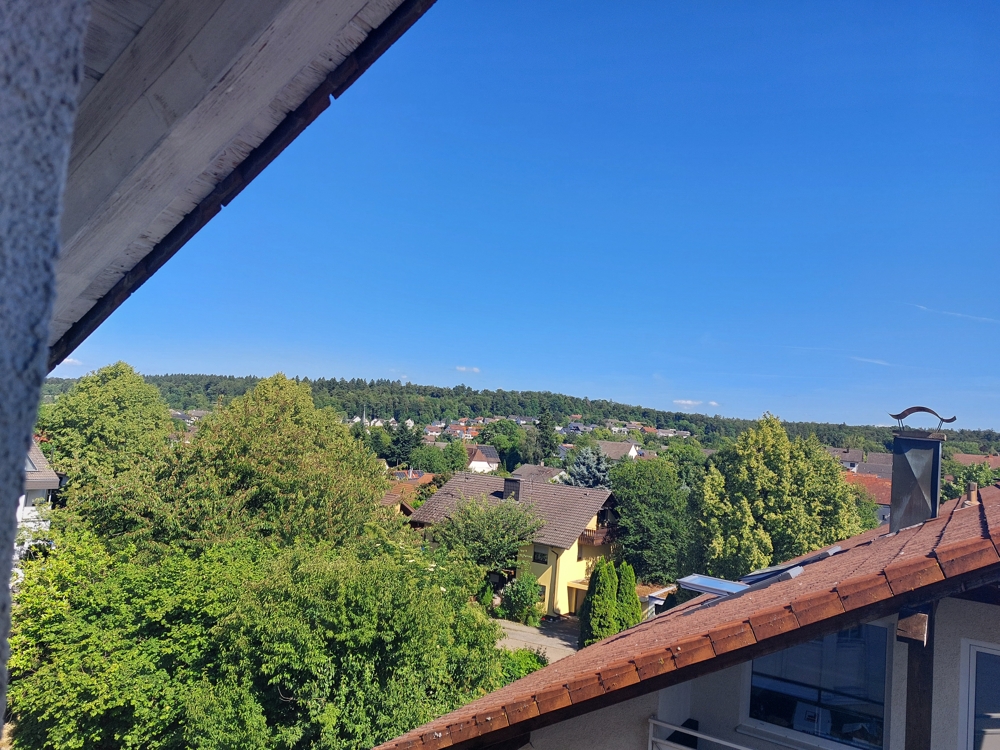 Gemütliche Dachgeschosswohnung in ruhiger Lage! - Photo 2