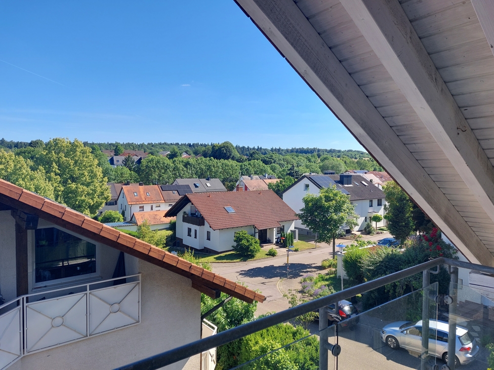 Gemütliche Dachgeschosswohnung in ruhiger Lage! - Photo 3