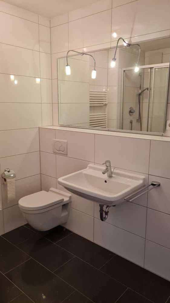 Moderne Wohnung mit zwei Balkonen im City Park zu vermieten! - Photo 5