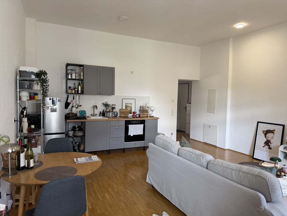 Gepflegte 2-Zimmerwohnung mit Balkon! - Photo 2