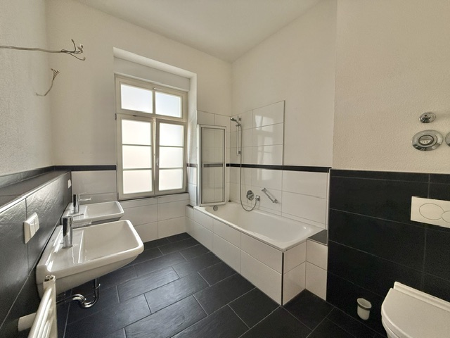 Gepflegte 2-Zimmerwohnung mit Balkon! - Photo 4